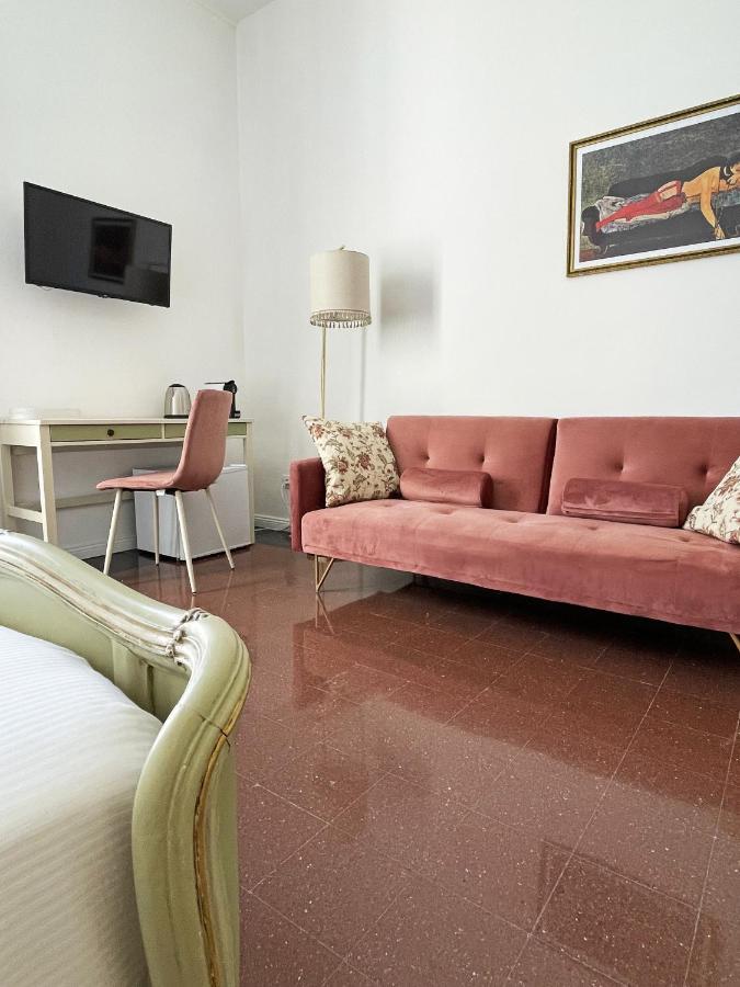 Isola - Smart Aparthotel Messina Exteriör bild